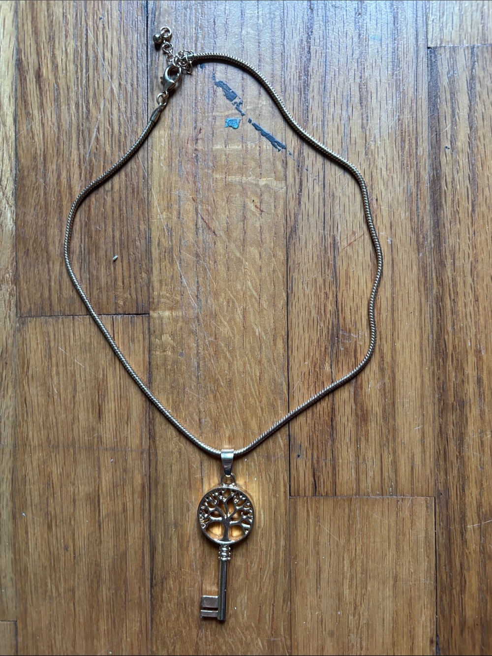 Unk Gold Tree of Life Key Necklace